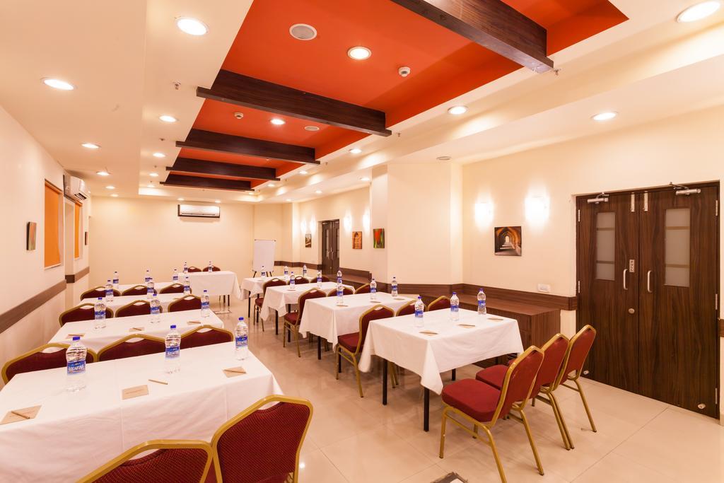 Ginger Indore Exterior foto