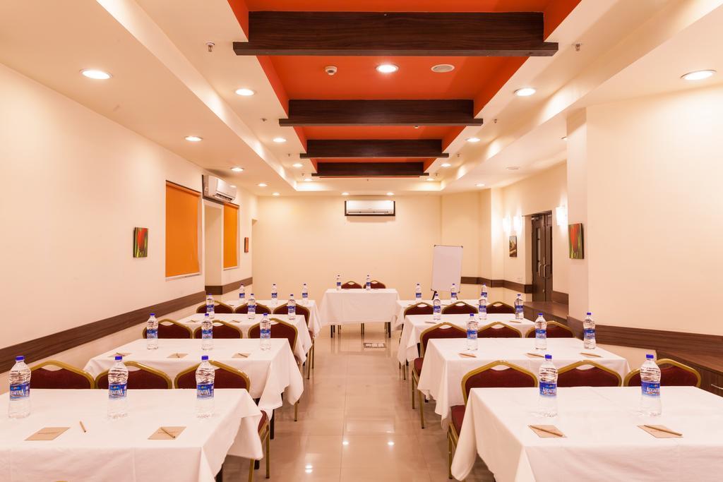 Ginger Indore Exterior foto