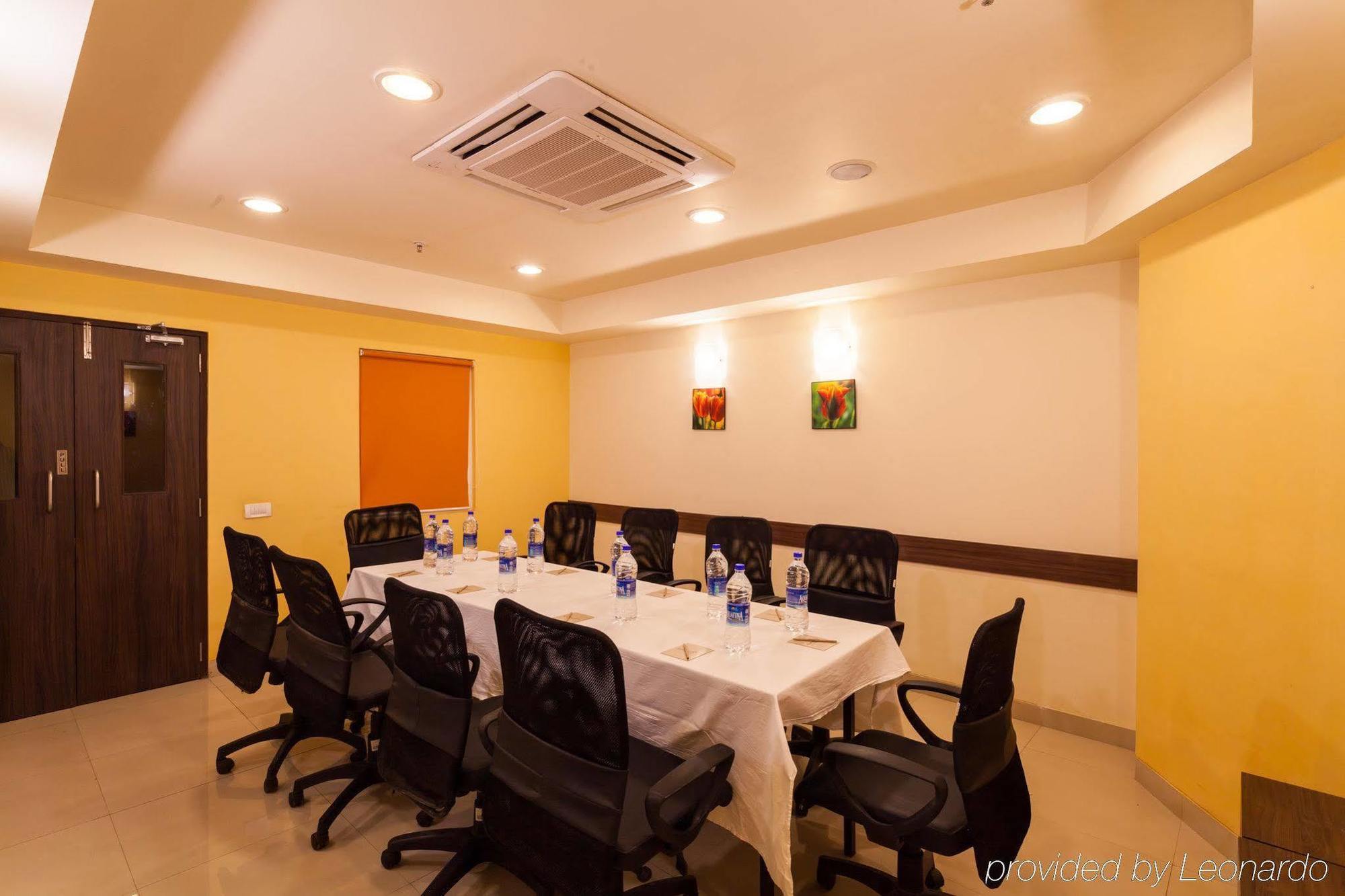 Ginger Indore Exterior foto